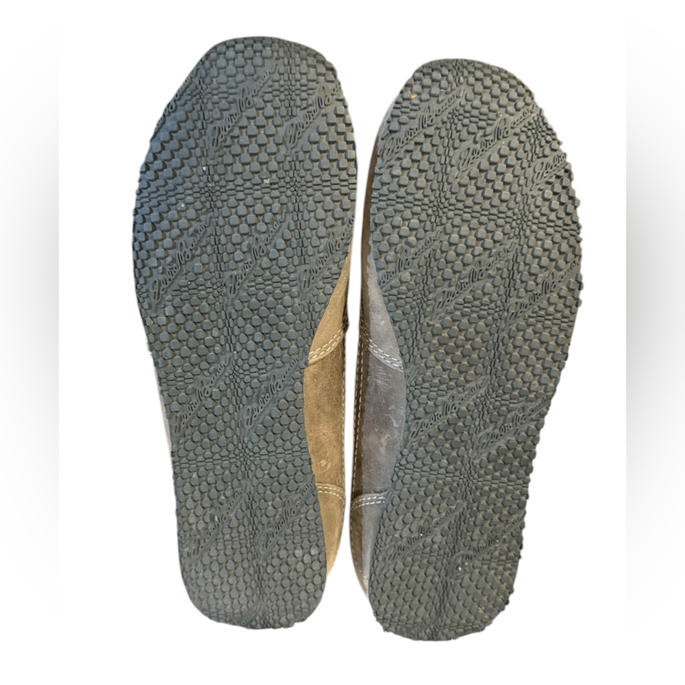 Eddie Bauer Gray Flats with Elastic Topline and Suede Finish Women’s Size 8.5 - Picture 7 of 8